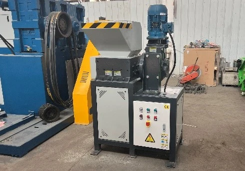 Small Double Shaft Shredder Machine