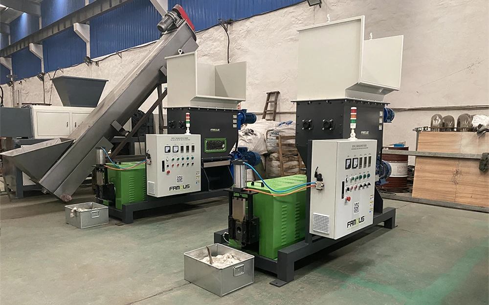 Two sets of FHM200 Foam Hot Melt Machines to Greece