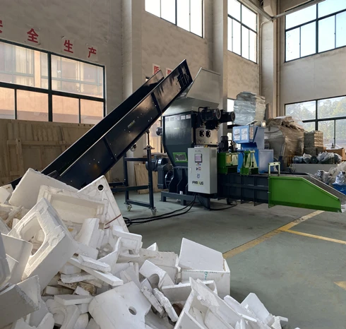 EPS Polystyrene Foam Compactor With Belt Conveyor