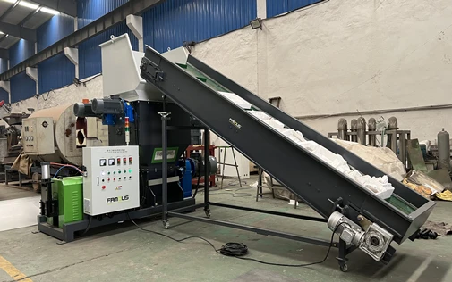 Foam Hot Melt Machine to Eastern European Customer 