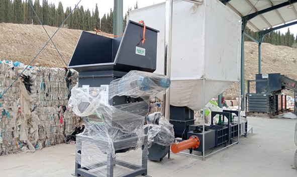 Machine installation in Spanish customer factory