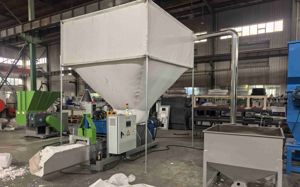 EPS Compactor and Shredder Machines to Australia